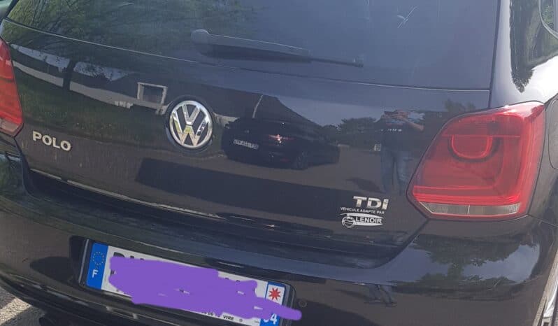 VOLKSWAGEN POLO 2011 complet