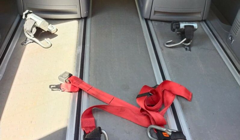 VOLKSWAGEN TRANSPORTER 2004 complet