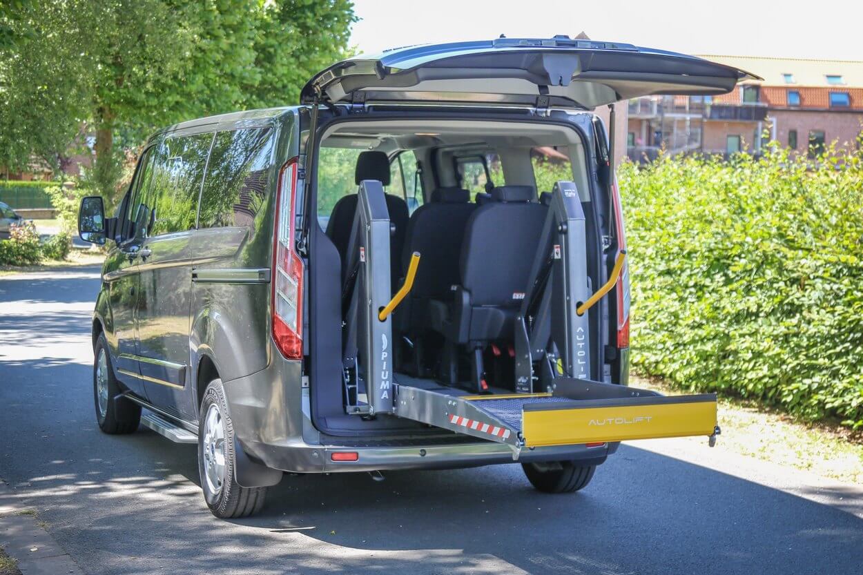 FORD TOURNEO 2017