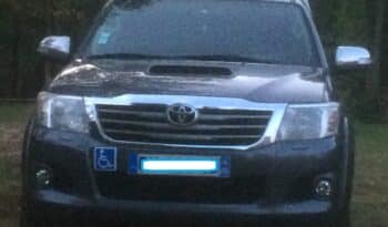 TOYOTA HI-LUX 2013 complet