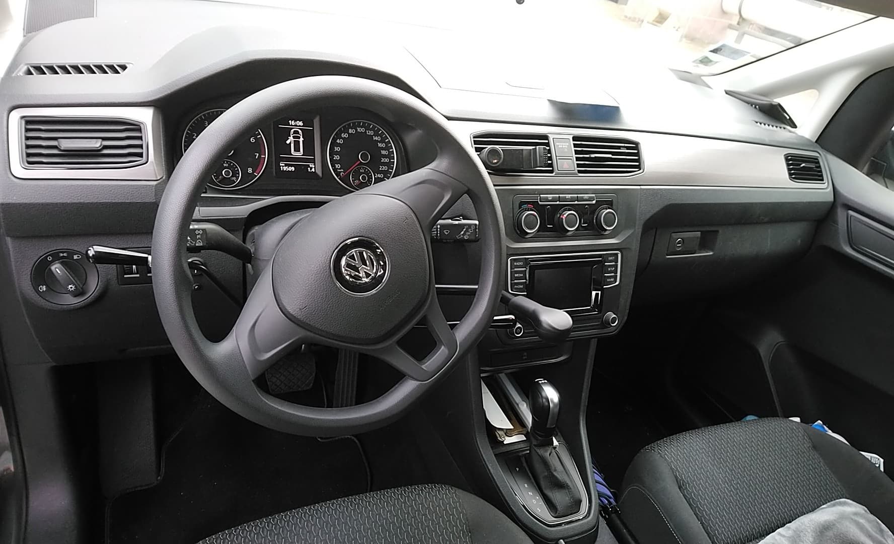 VOLKSWAGEN CADDY 2019
