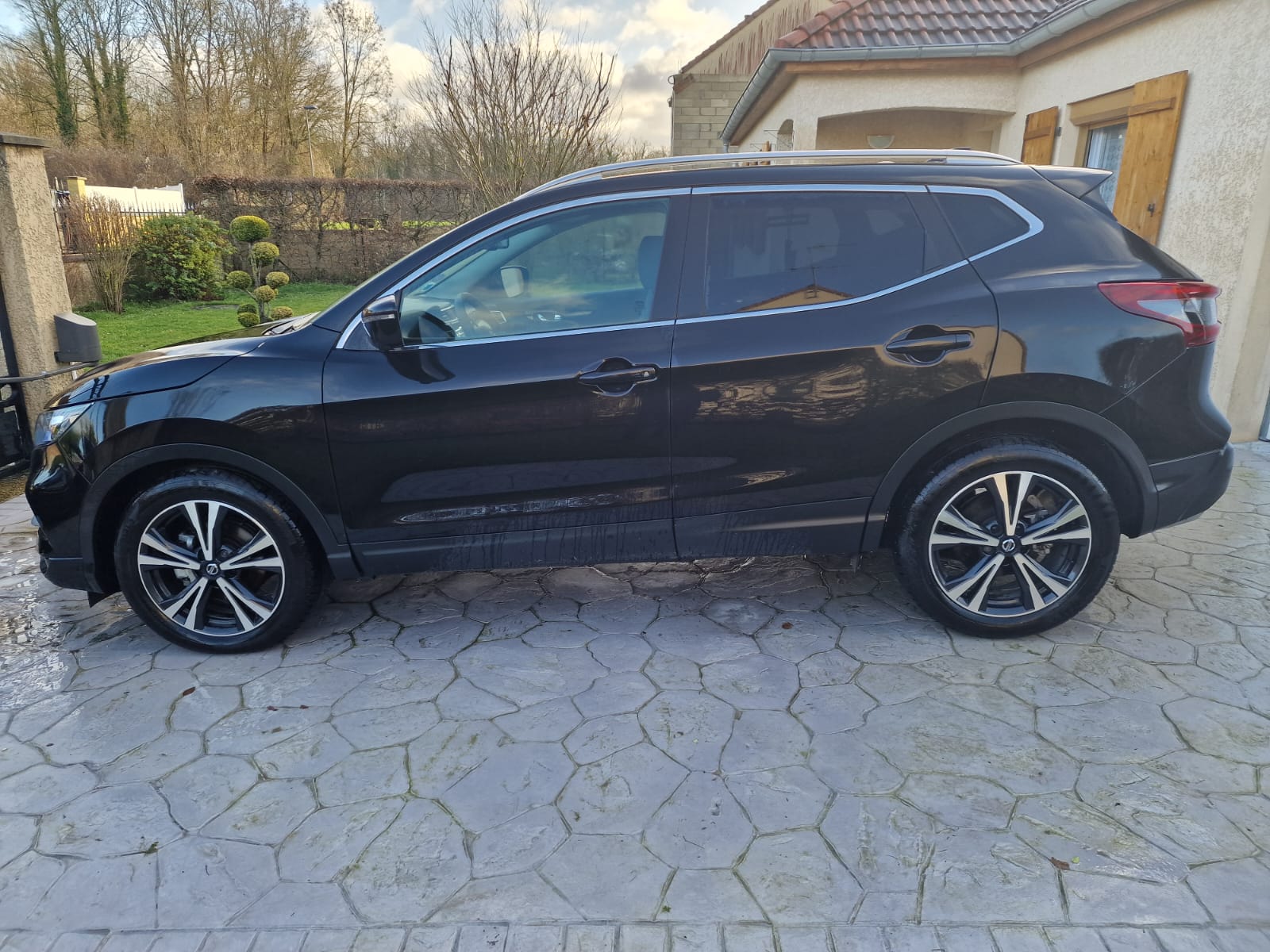 NISSAN QASHQAI 2021