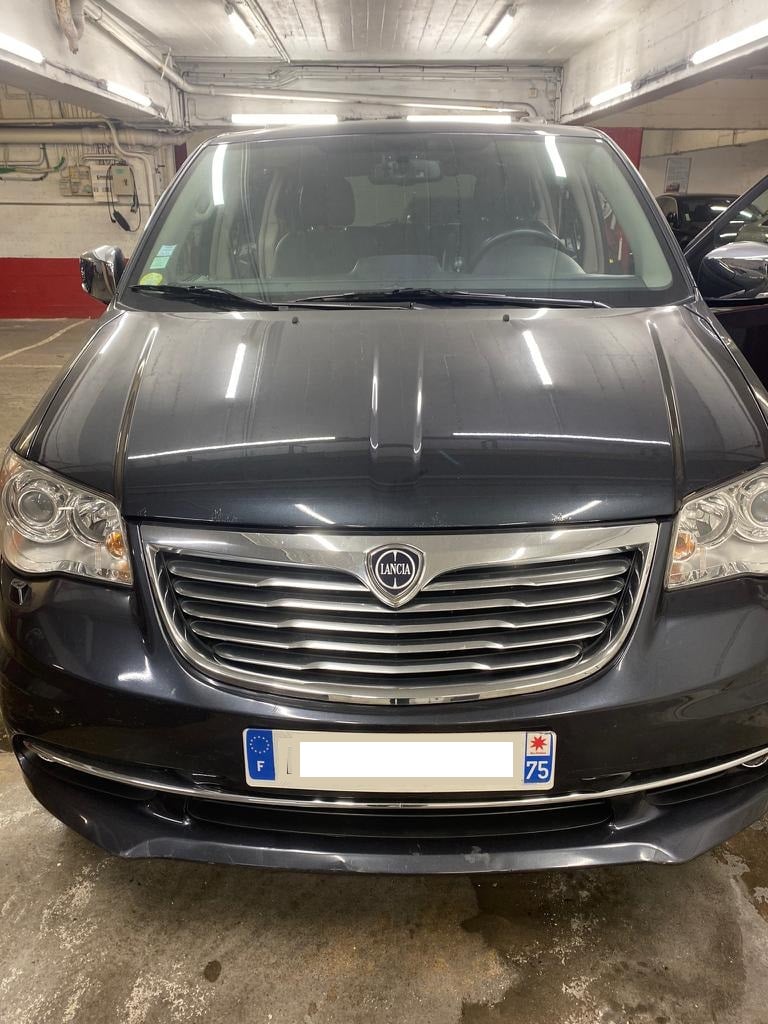 LANCIA VOYAGER 2013