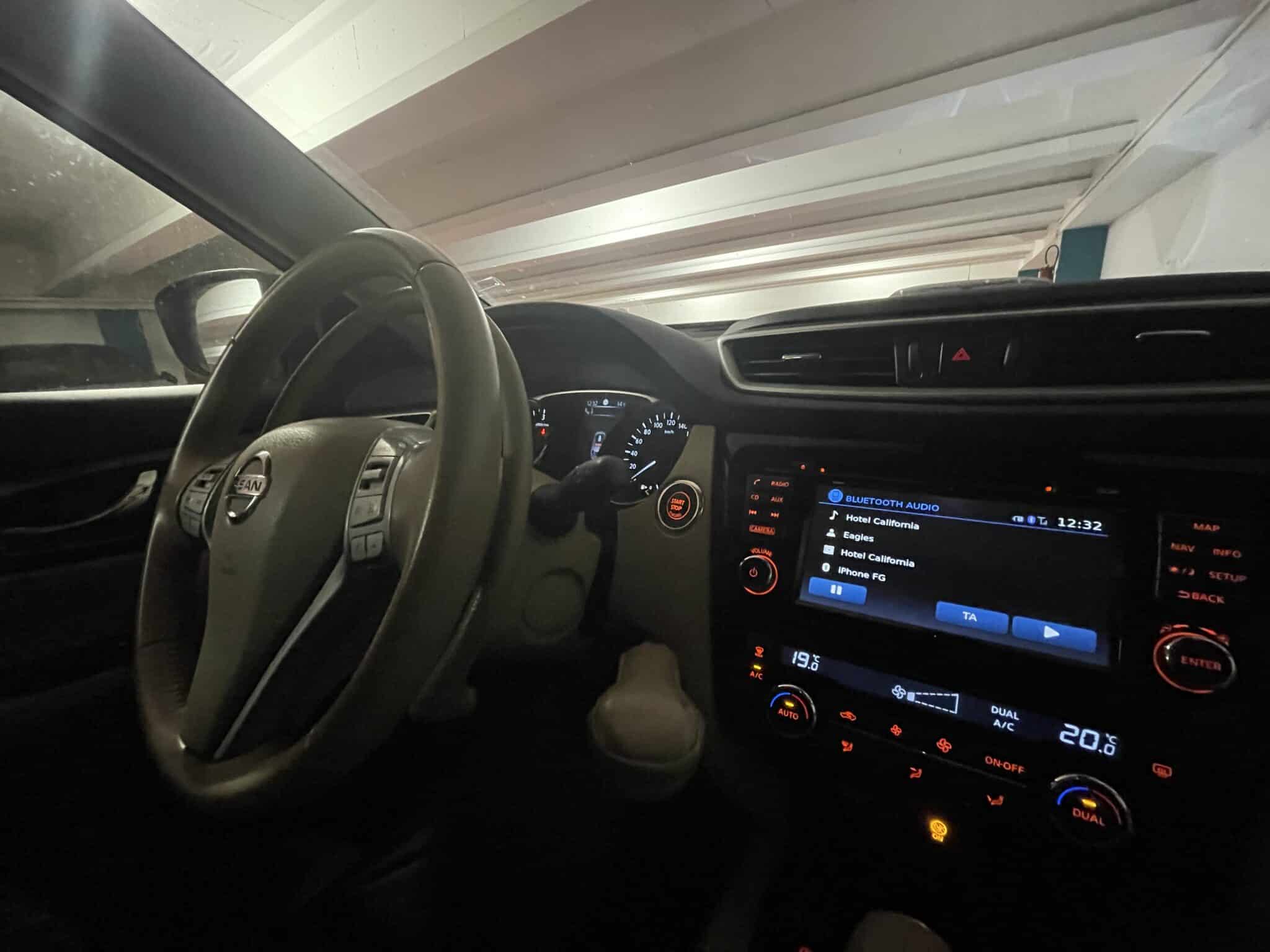 NISSAN X-TRAIL 2015