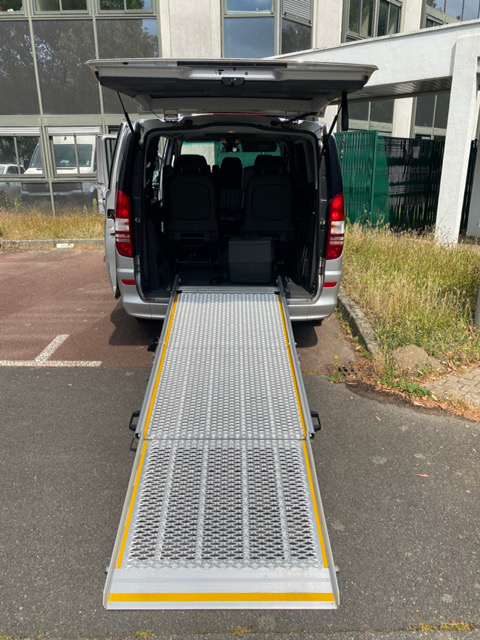 MERCEDES VIANO 2012
