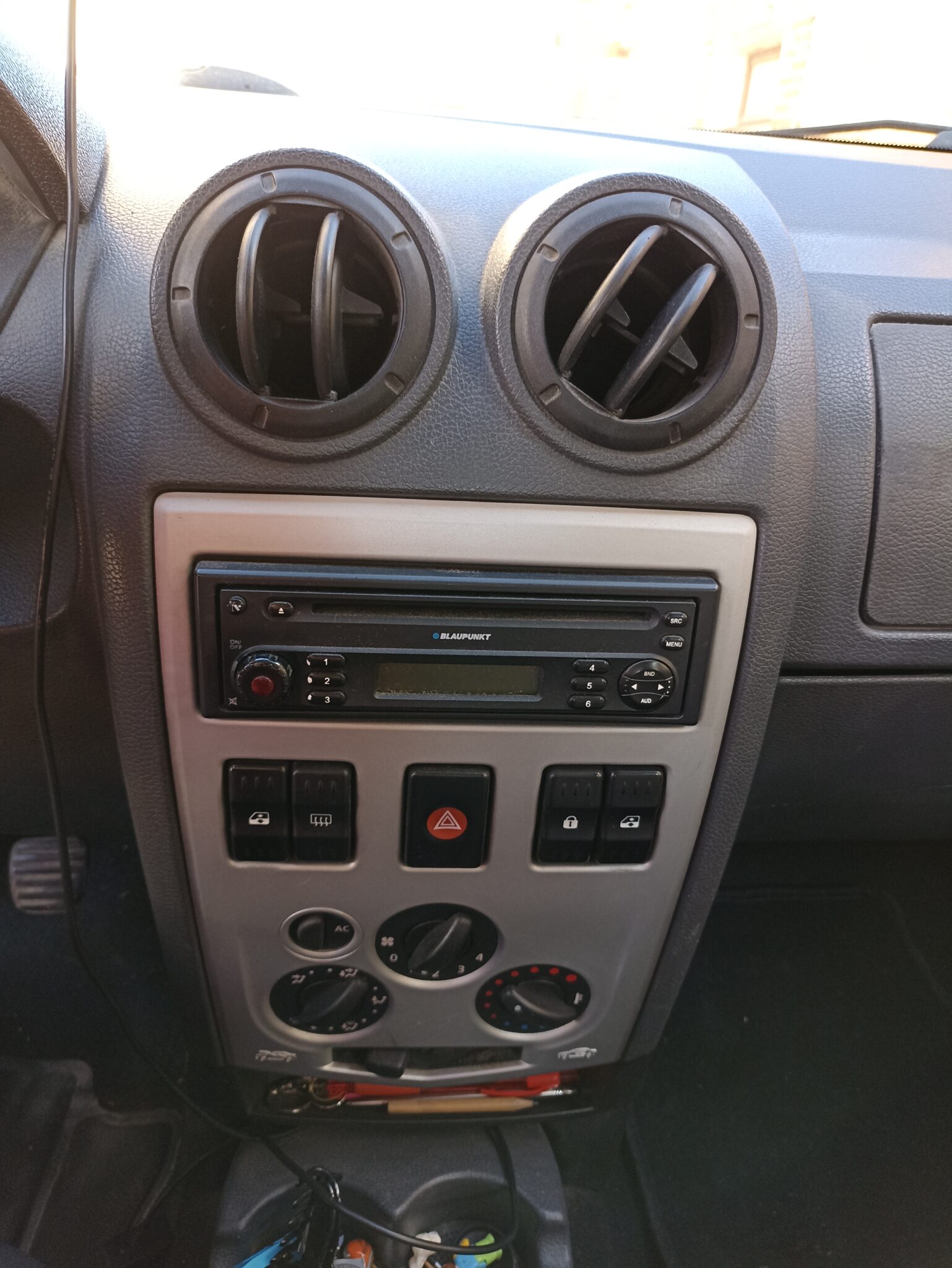 DACIA LOGAN 2008