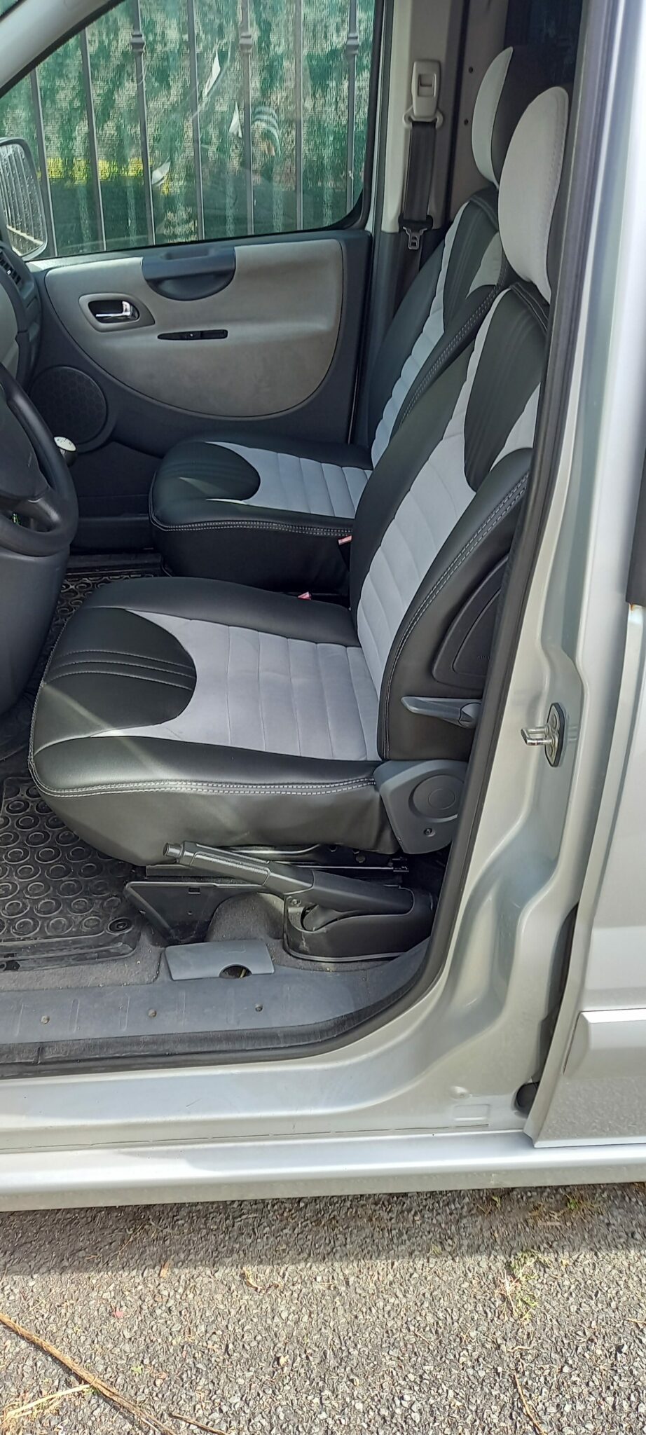PEUGEOT EXPERT 2013