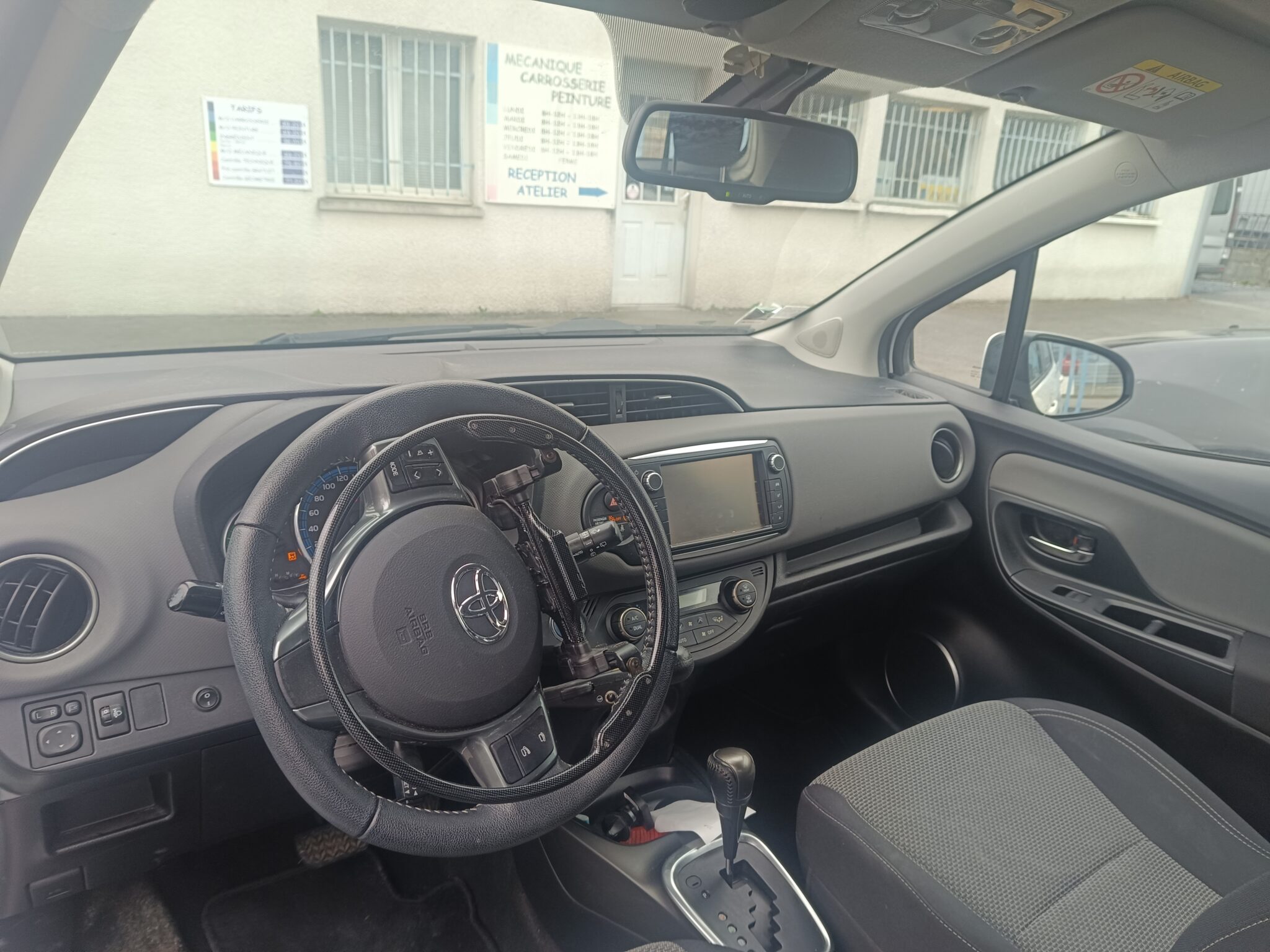 TOYOTA YARIS 2017