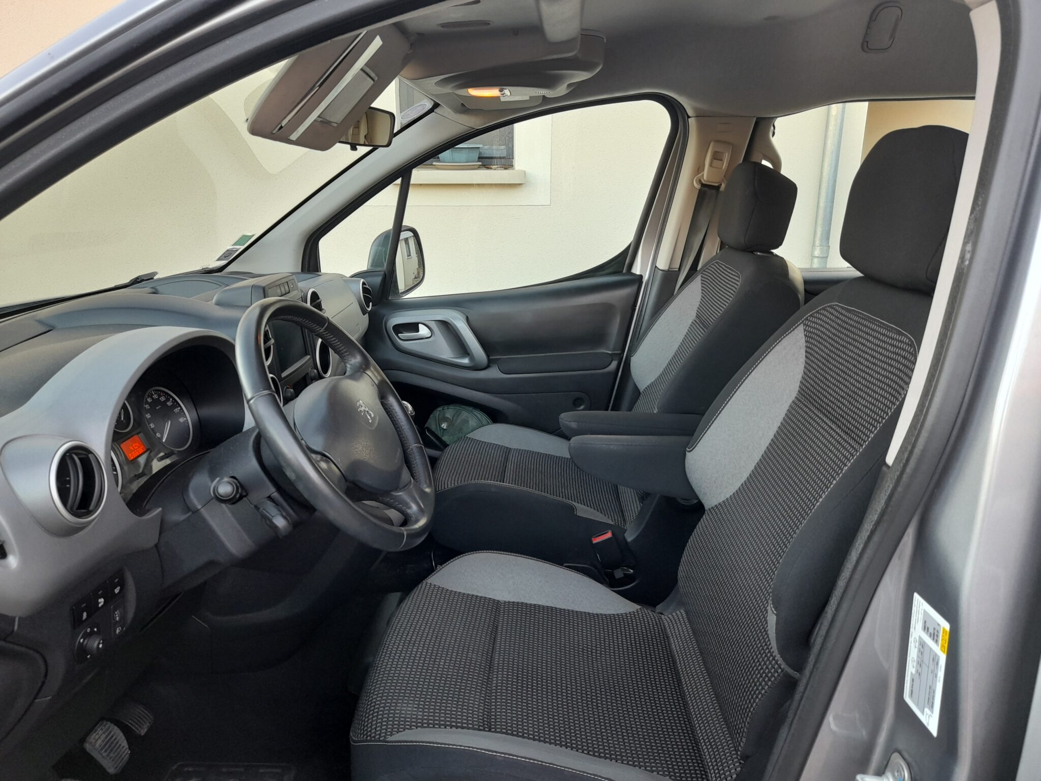 PEUGEOT PARTNER III 2017