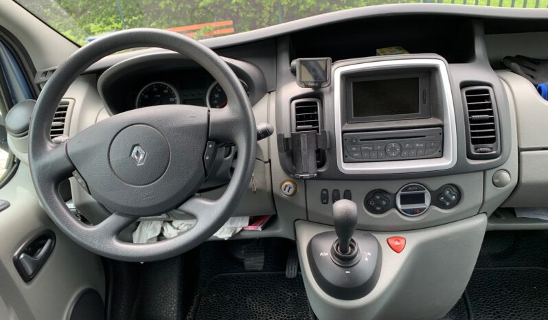 RENAULT TRAFIC 2011 complet