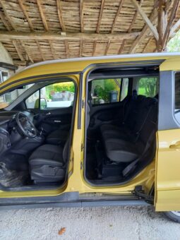 FORD TOURNEO CONNECT 2015 complet