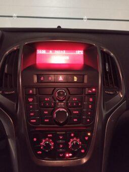 OPEL ASTRA 2011 complet