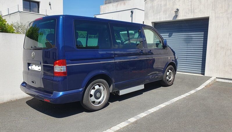 VOLKSWAGEN TRANSPORTER 2009 complet